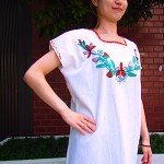 メキシコ刺繍のチュニックやワンピースと死者の日