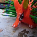オアハカのウッドカーヴィング「アレブリへス」の入荷分です